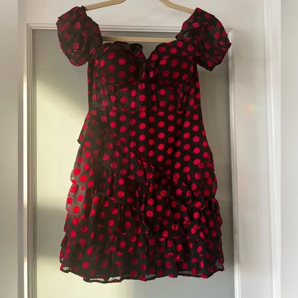 Black and red polka dot mini off the shoulder - Picture 2 of 5